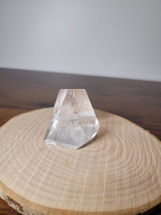 Cristal Taillé en Cristal de Roche – Pièce Unique (132g)